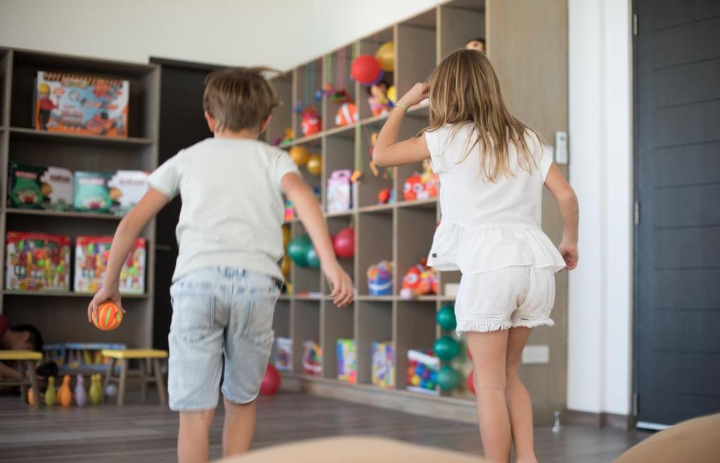 Hosté ubytování Grand Park Kodhipparu Maldives