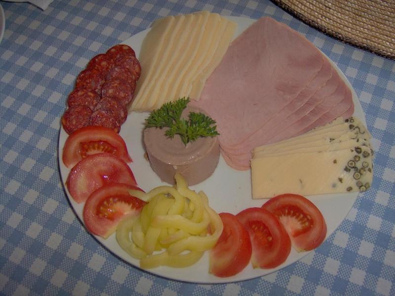 Jídlo v penzionu nebo okolí