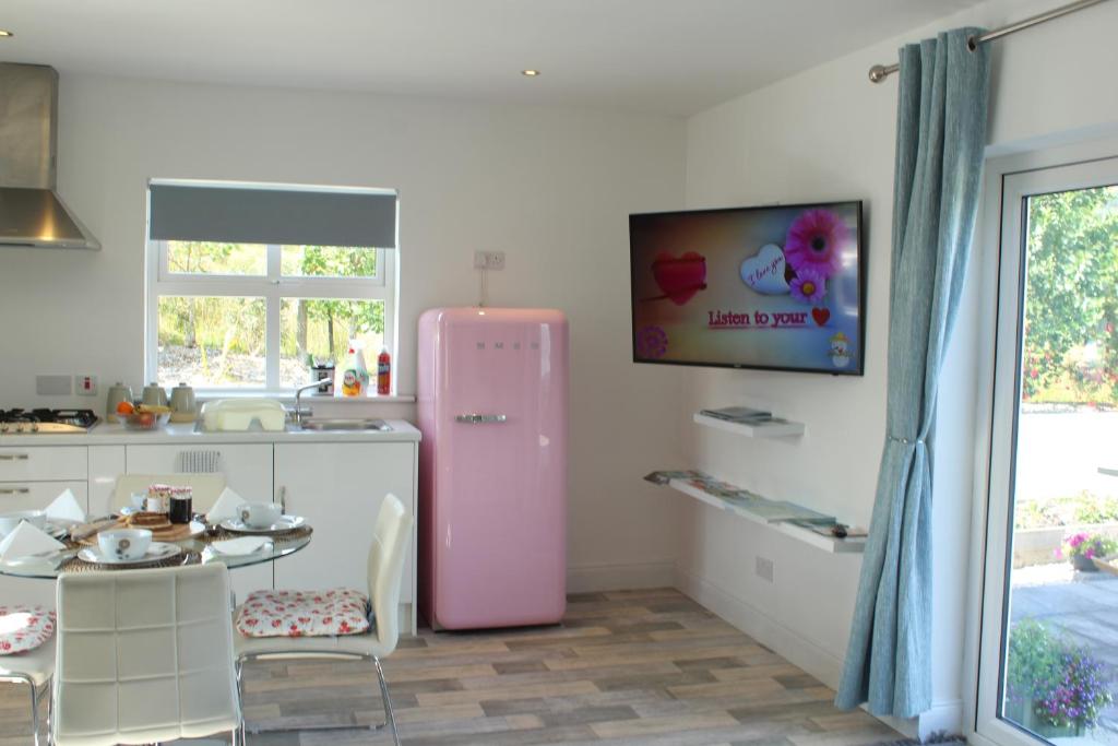 Cucina o angolo cottura di Bunlin Heights Self Catering Studio