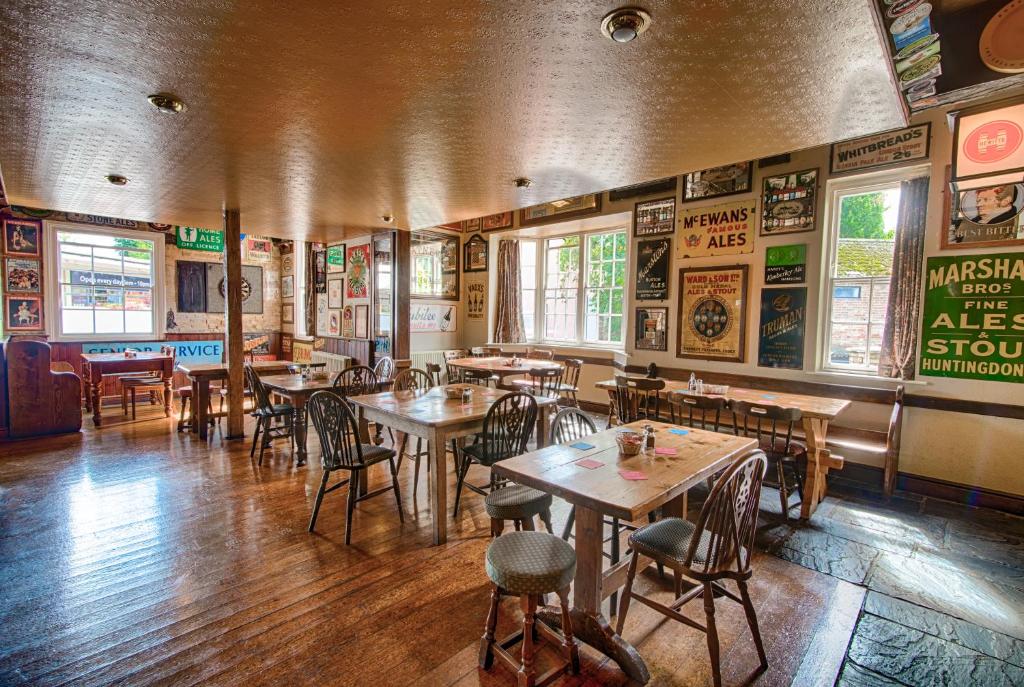 The Red Lion - Resim 14