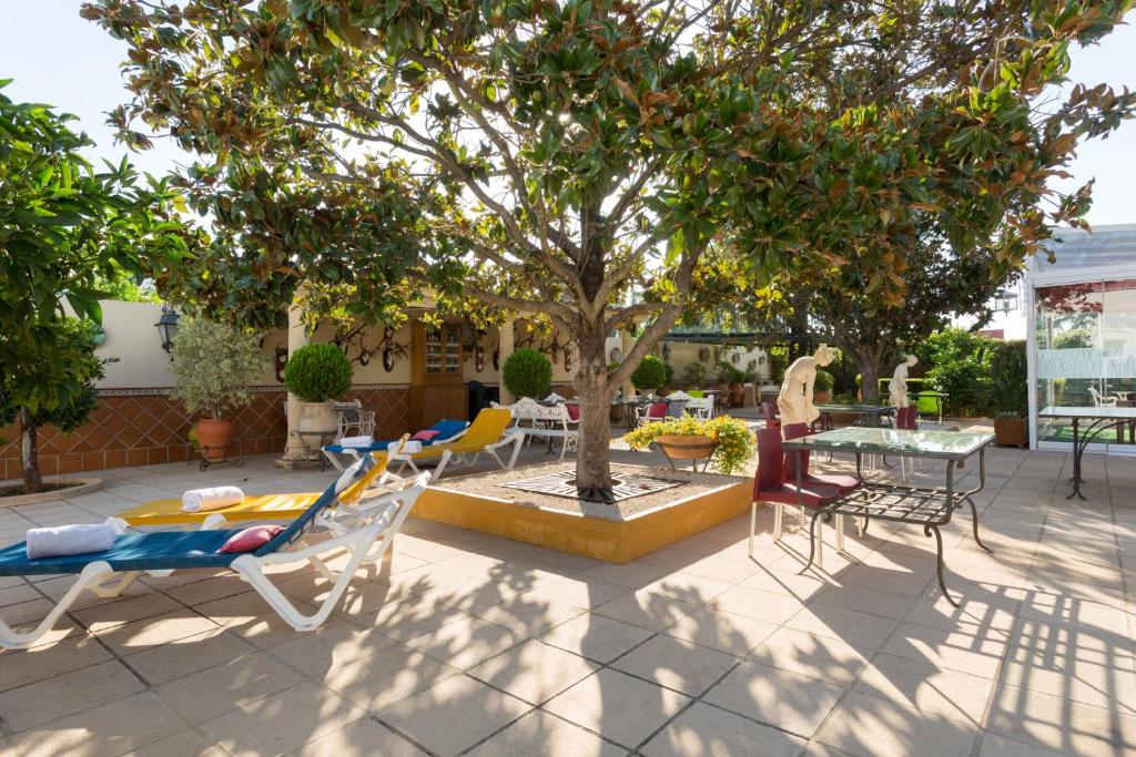 Zahrada ubytování Hotel Riad Arruzafa