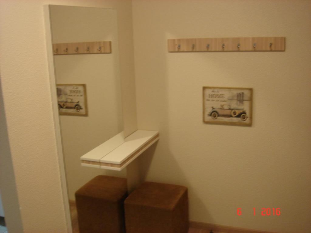  Wall Street Flat Service