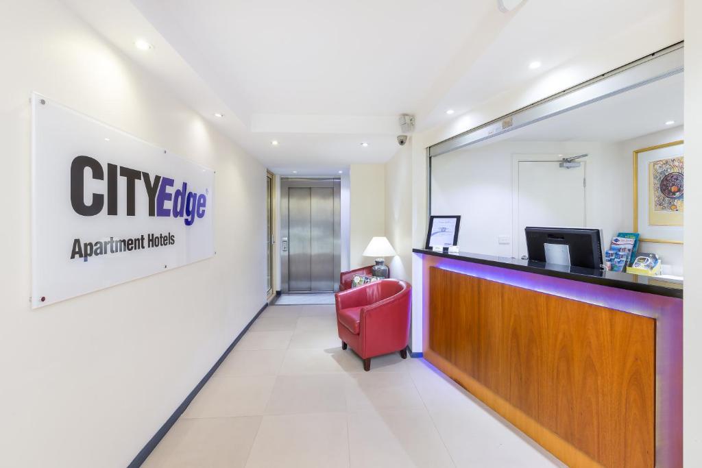 City Edge East Melbourne Apartment Hotel - Resim 7