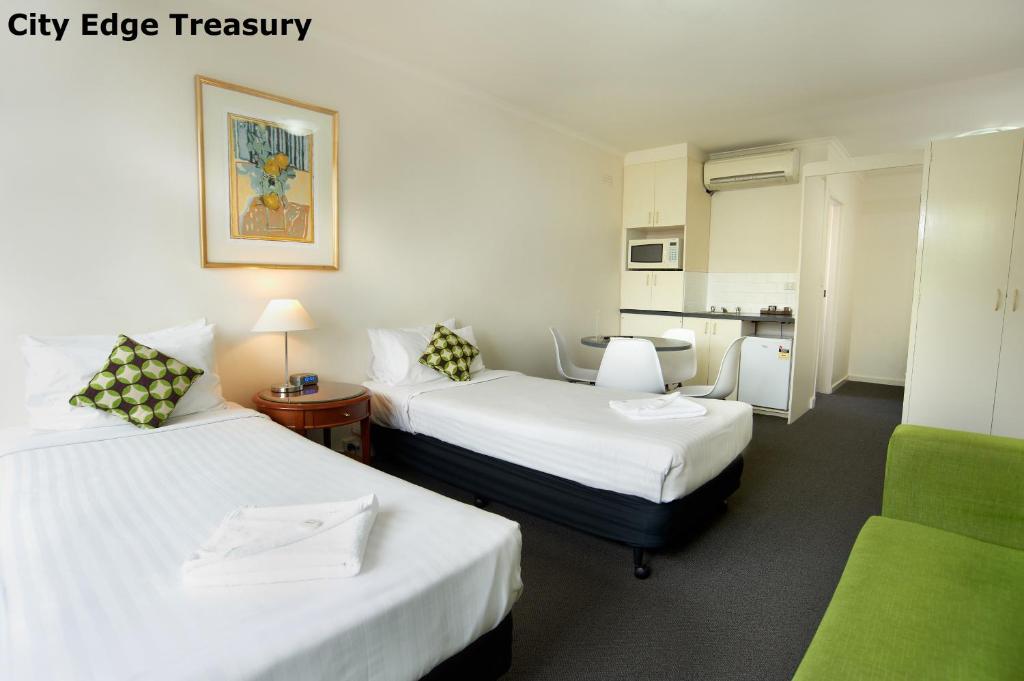 City Edge East Melbourne Apartment Hotel - Resim 15