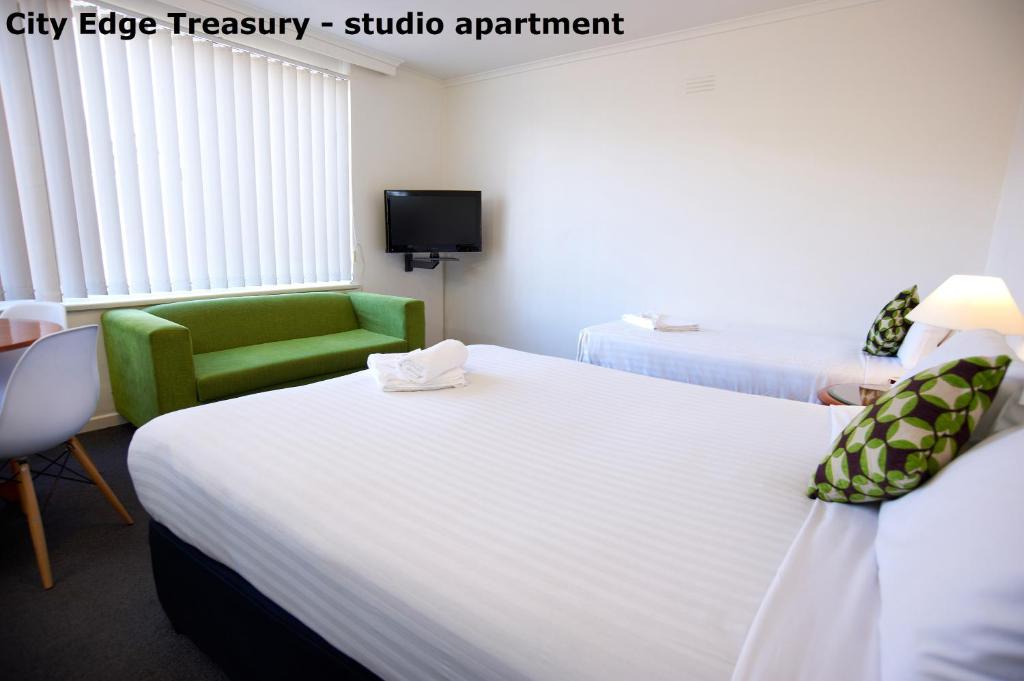 City Edge East Melbourne Apartment Hotel - Resim 12