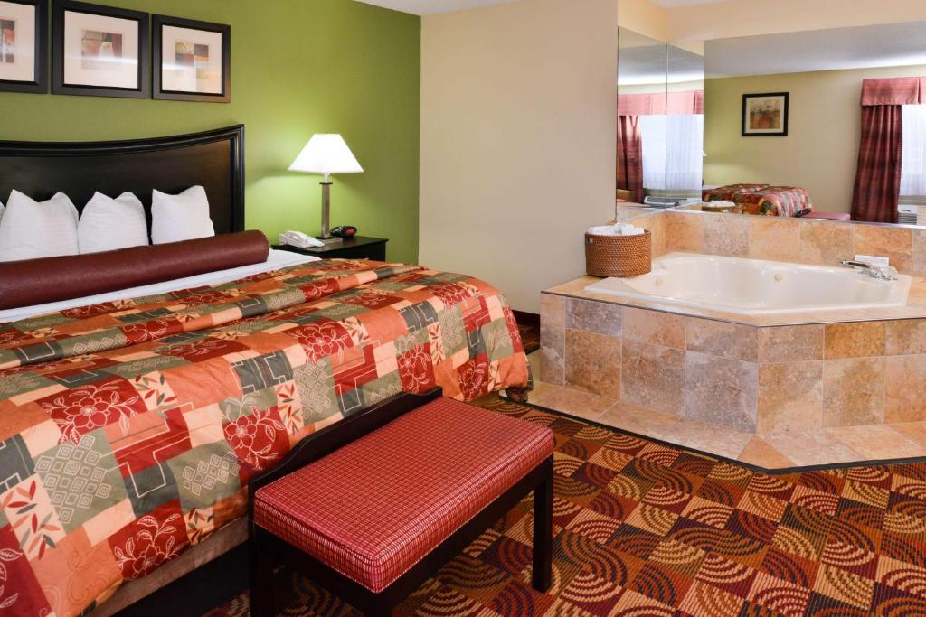 Best Western Canal Winchester Inn-Columbus South East - Suite King Con Balcón - No Fumadores