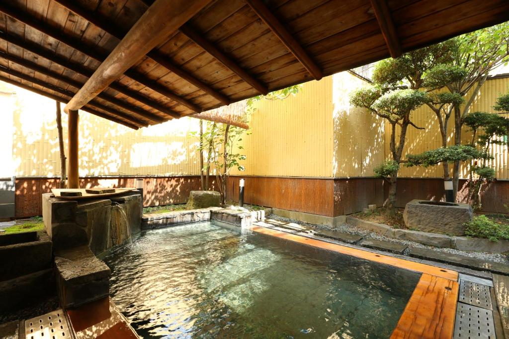 Bazén v ubytování Kamiyamada Hotel nebo v jeho okolí