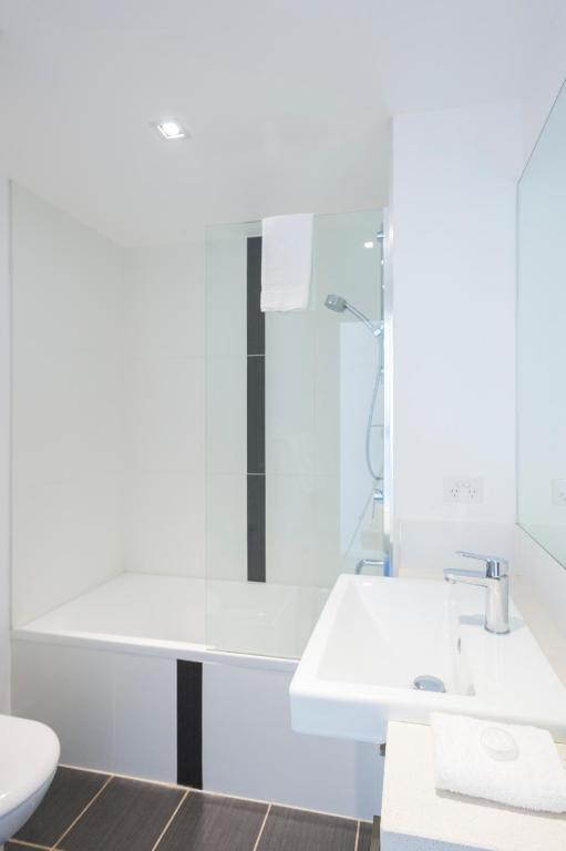 Eastwood Apartments - Resim 16