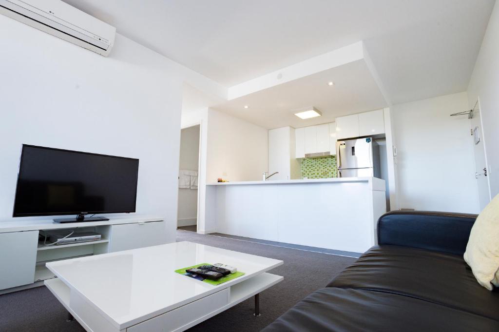 Eastwood Apartments - Two-Bedroom Two Bathroom Apartment