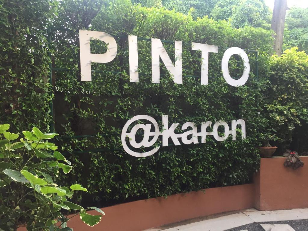 Certifikát, hodnocení, plakát nebo jiný dokument vystavený v ubytování Karon Chic Seashore Apartment