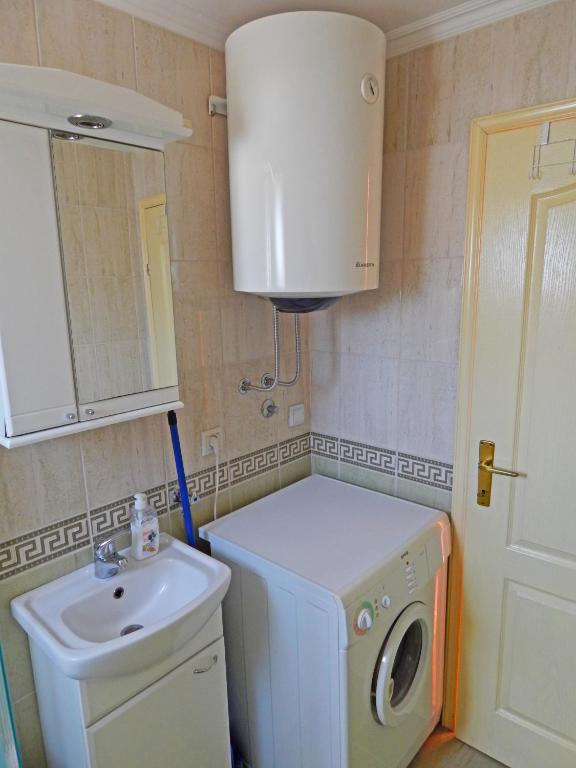 Apartmani Sindik - Apartment - Ground Floor
