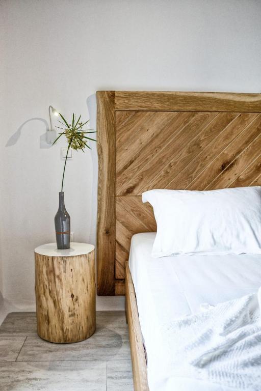 Postel nebo postele na pokoji v ubytování Orkos Beach Hotel