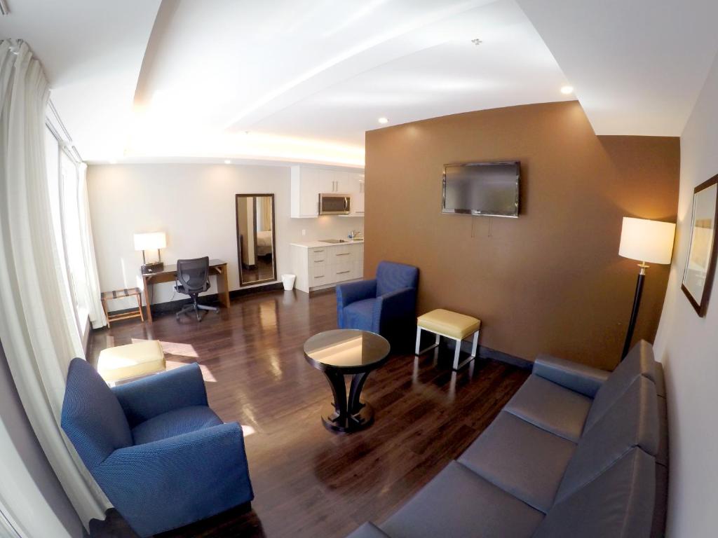 TV a/nebo společenská místnost v ubytování M Montreal Hostel