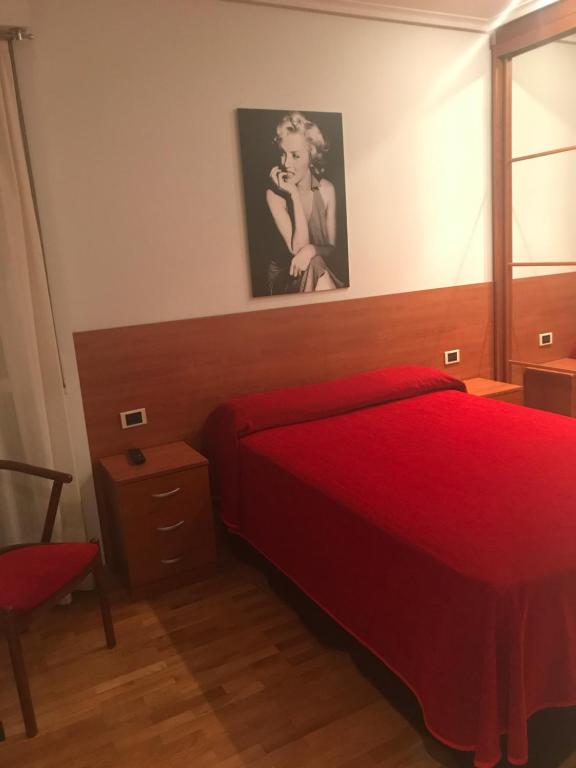 Posteľ alebo postele v izbe v ubytovaní Pension Logroño