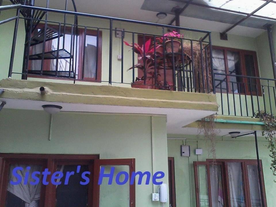 Balkón nebo terasa v ubytování Hotel Sisters Home