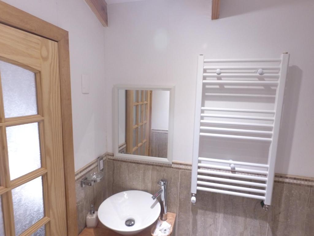 Bilik mandi di Hostal Fernando de Magalhaes