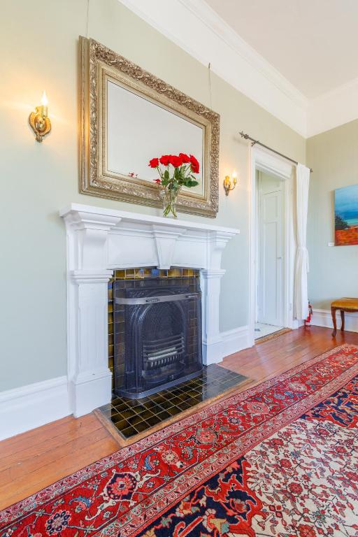 Fairholme Manor Inn - Deluxe Suite