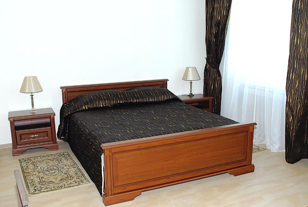 Hotel Arian - Housity