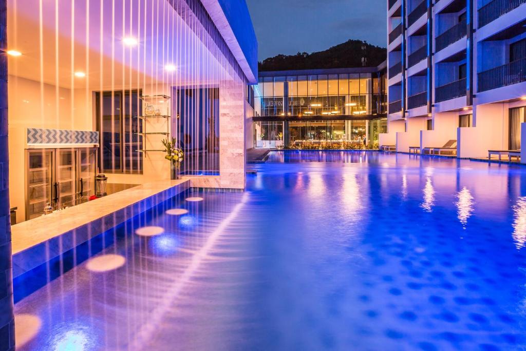 Bazén v ubytování BlueSotel Krabi AoNang Beach nebo v jeho okolí