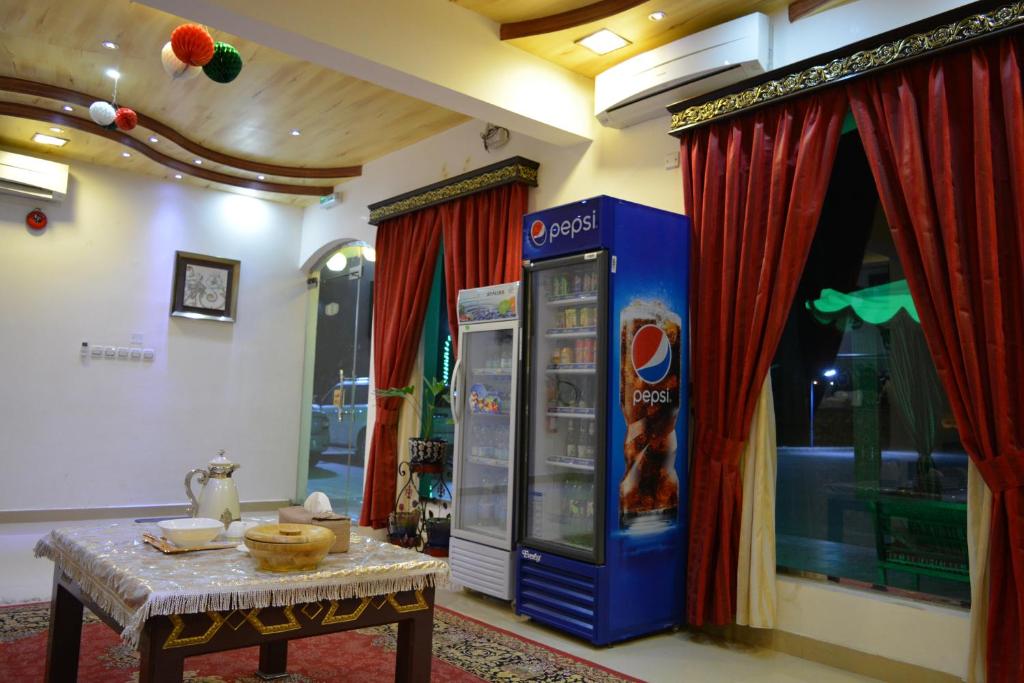 Fotografie z fotogalerie ubytování Al Karam Hotel Apartment v destinaci Nazvá