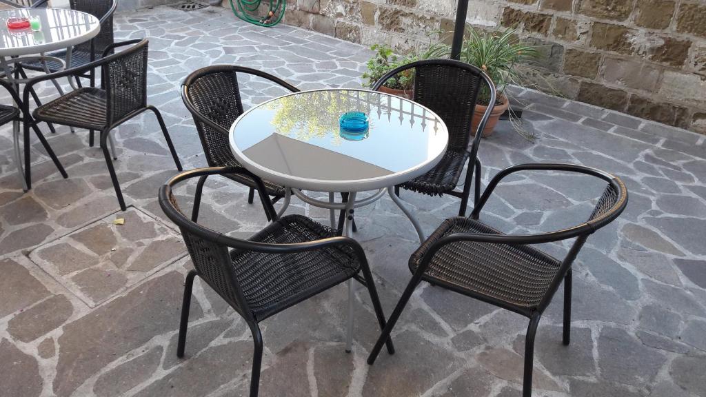 Reštaurácia alebo iné gastronomické zariadenie v ubytovaní Florence Stadium B&B