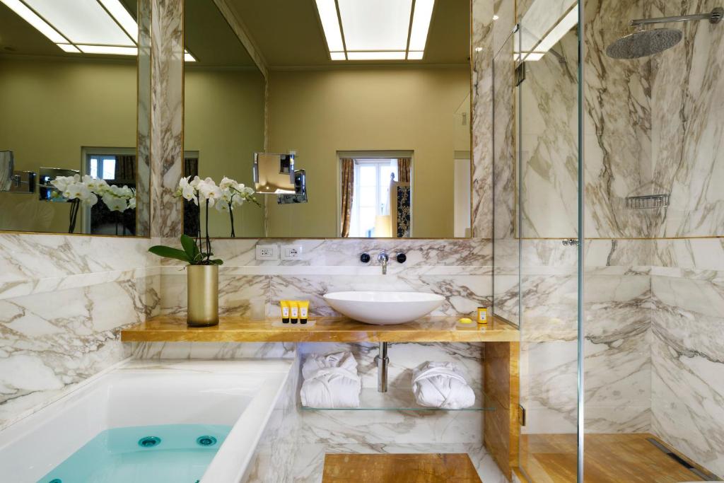 Kúpeľňa v ubytovaní San Firenze Suites & Spa