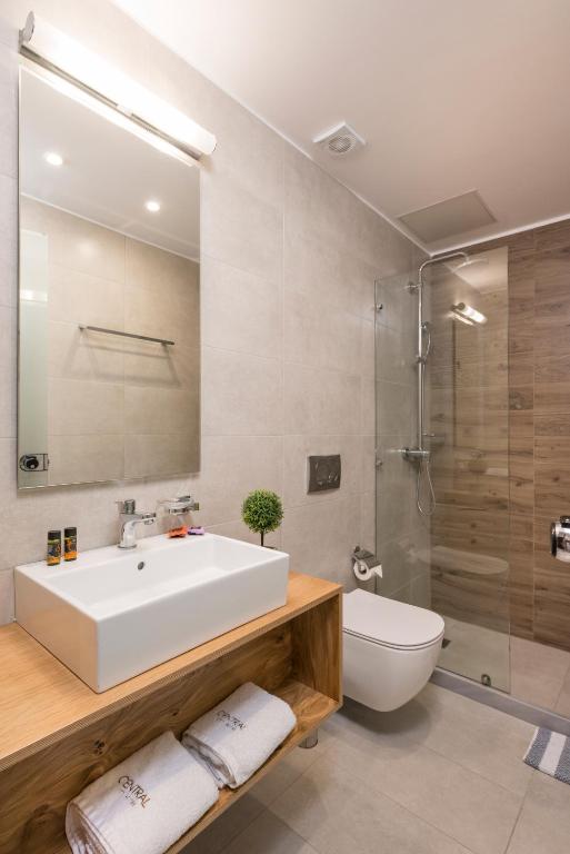 Central City Hotel - 6