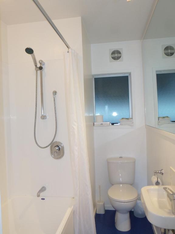 Lakefront Apartments,18 LAKE ESPLANADE ROAD - Resim 37