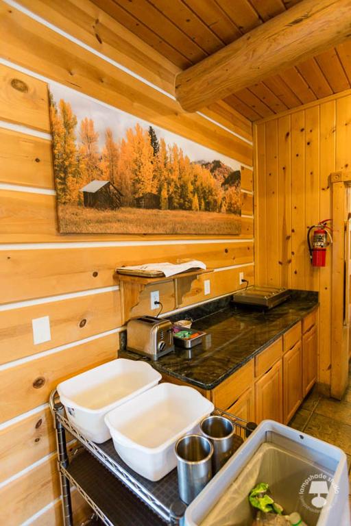Kuchyň nebo kuchyňský kout v ubytování Cabin Creek Inn
