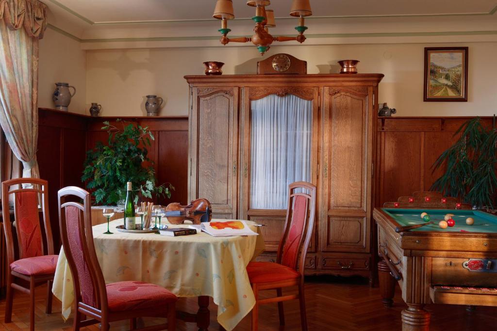 Fotografie z fotogalerie ubytování Hôtel Restaurant Roess v destinaci Hohrod