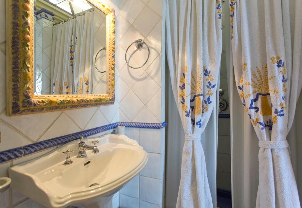 Casa Raiola by CapriRooms - 12