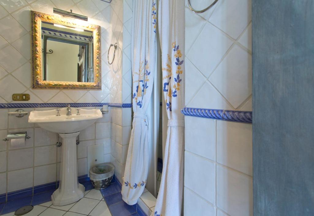 Casa Raiola by CapriRooms - 13