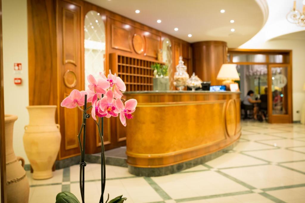 Vstupní hala nebo recepce v ubytování Hotel Tritone