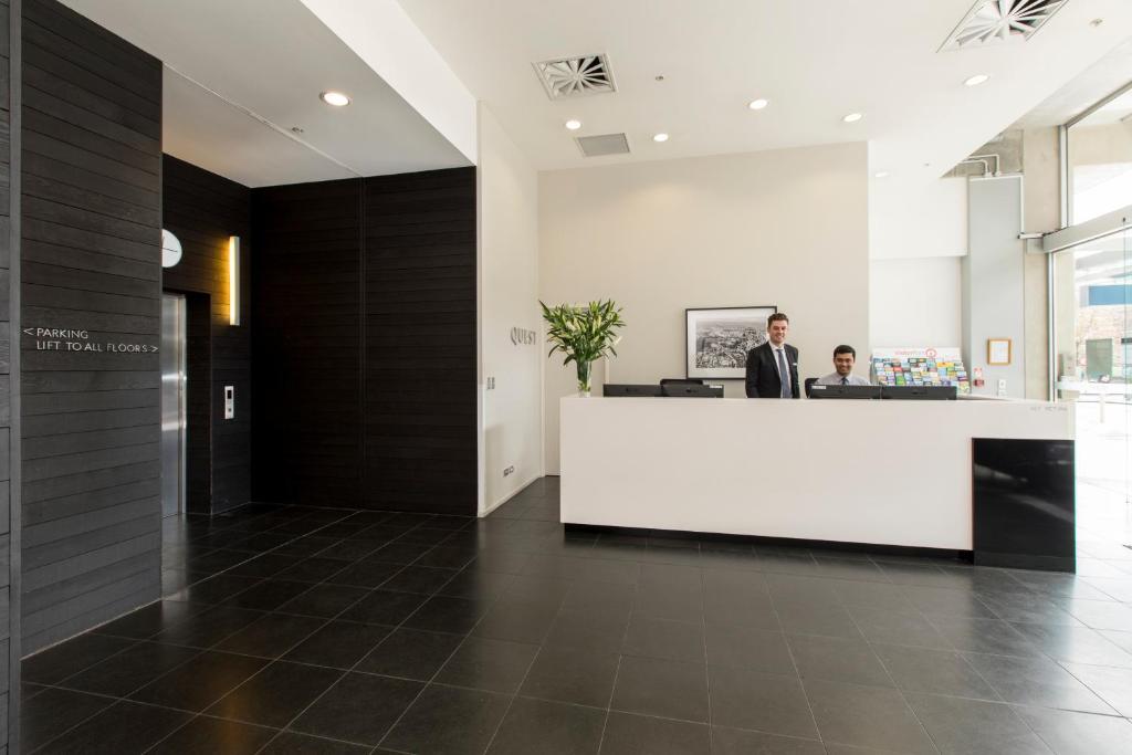 Fuajee või vastuvõtt majutusasutuses Quest Carlaw Park Serviced Apartments