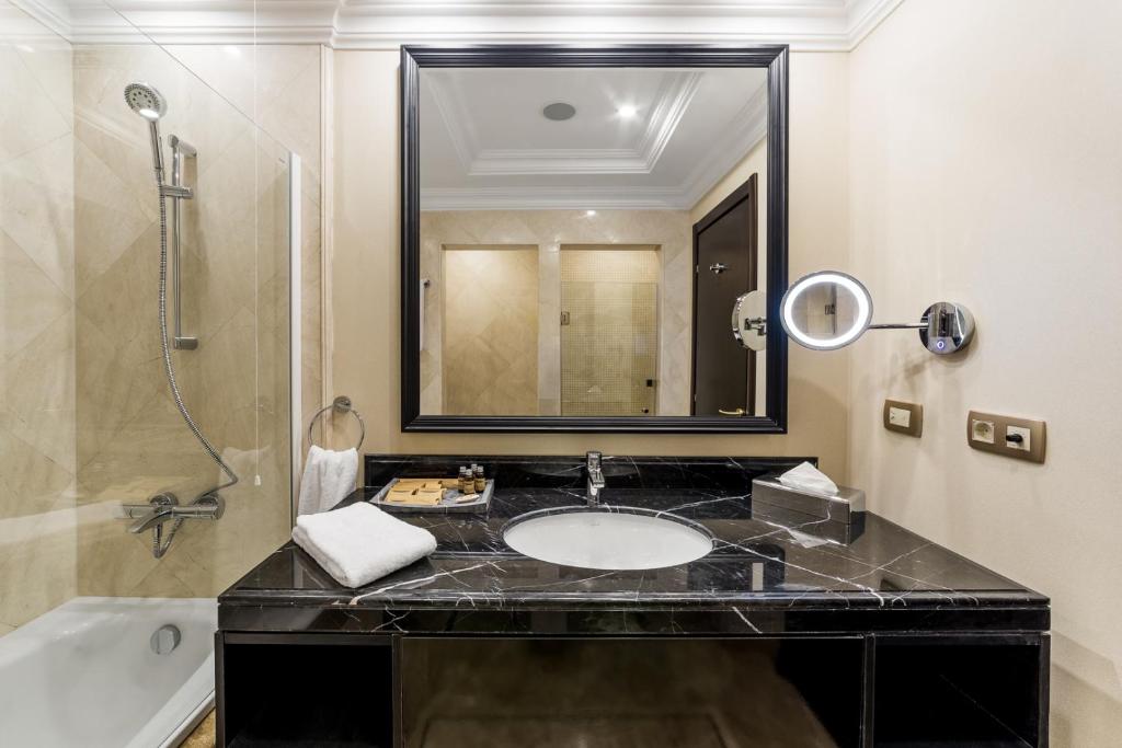 Hotel Prahova Plaza - Chambre Royale Supérieure