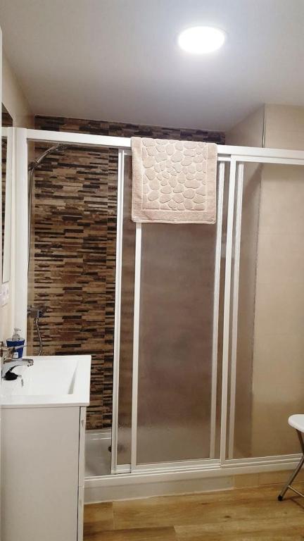 A bathroom at Apart. Céntrico San Miguel