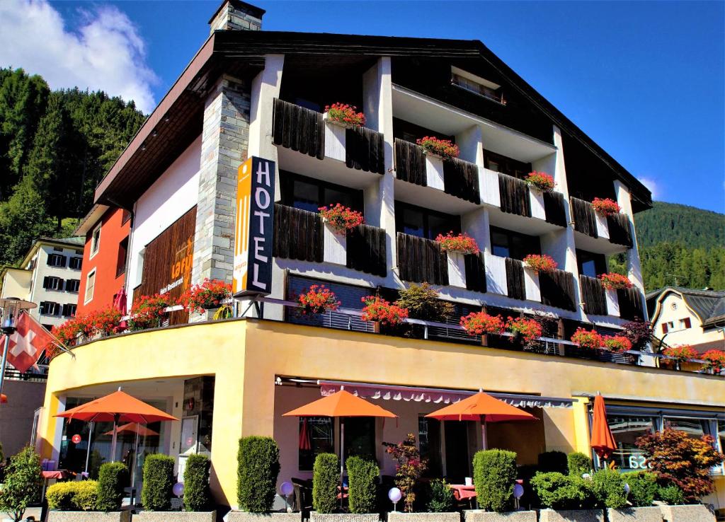 Nespecifikovaný výhled na hory nebo výhled na hory při pohledu z hotelu