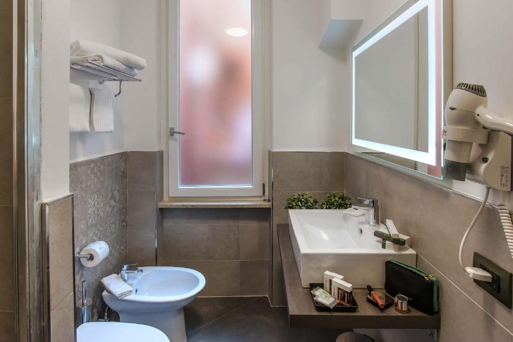 Koupelna v ubytování Navona Essence Hotel