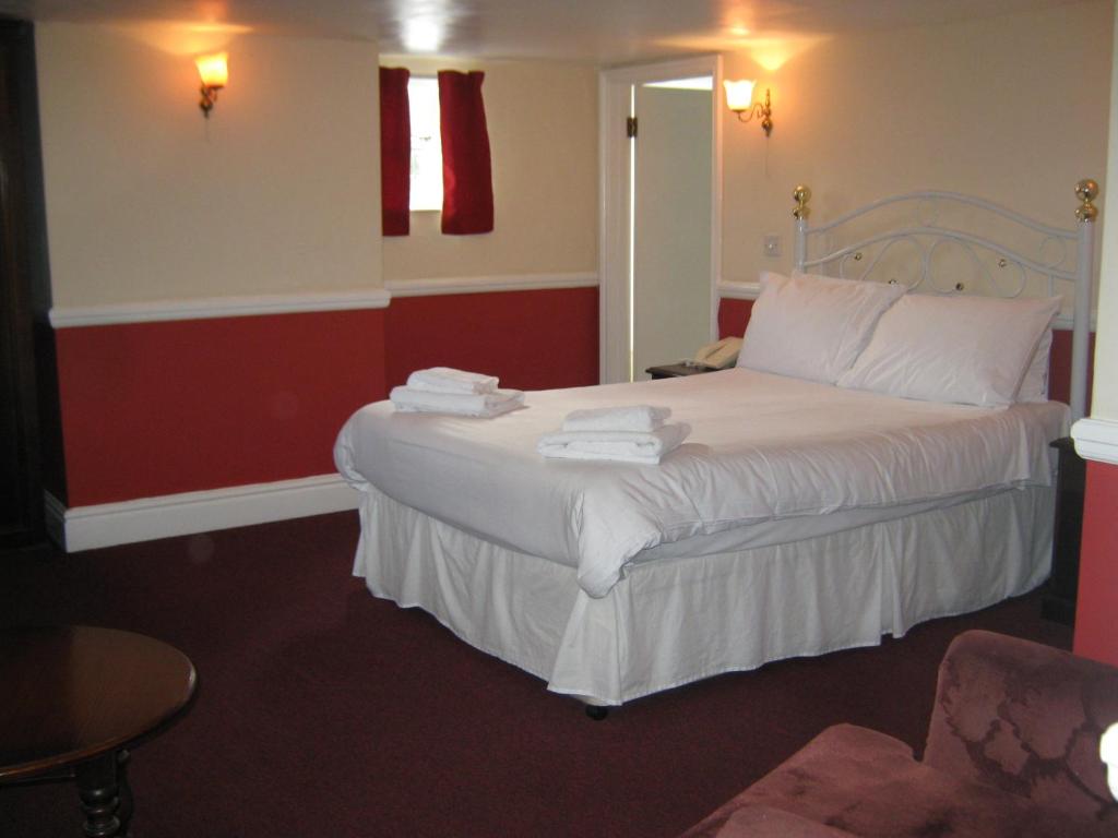Rose and Crown Hotel - Op Huwelijksreis Suite