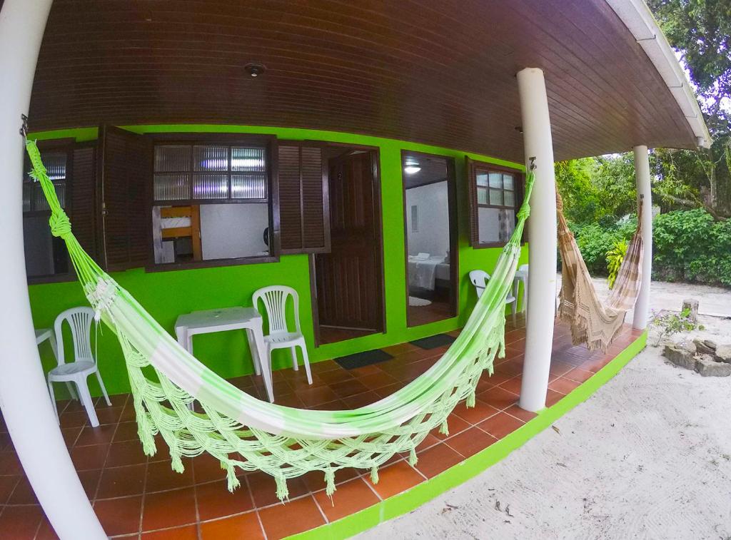  Pousada e Camping Paraíso dos Golfinhos