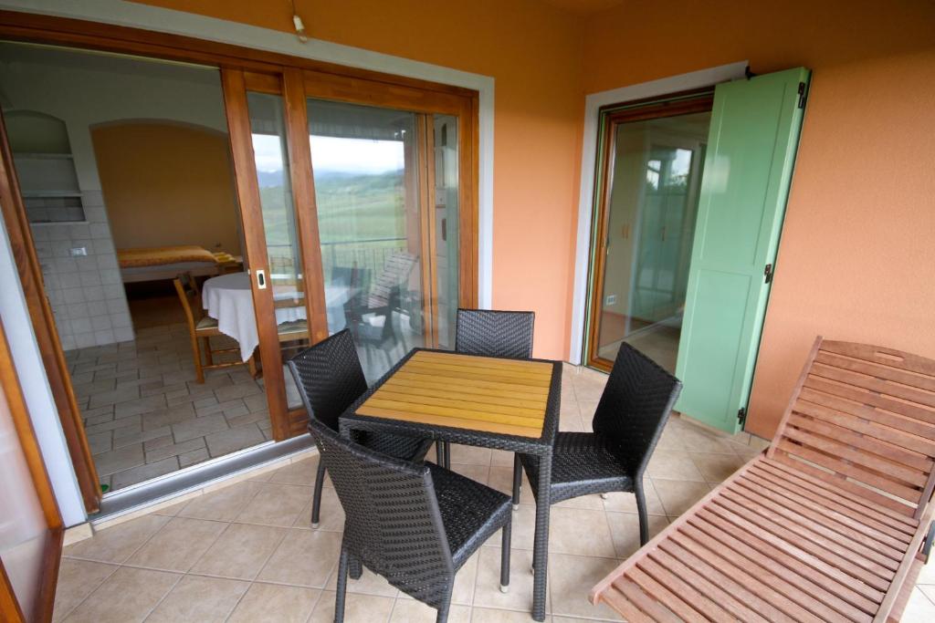 Fotografie z fotogalerie ubytování Zoi Apartments v destinaci Dobrovo