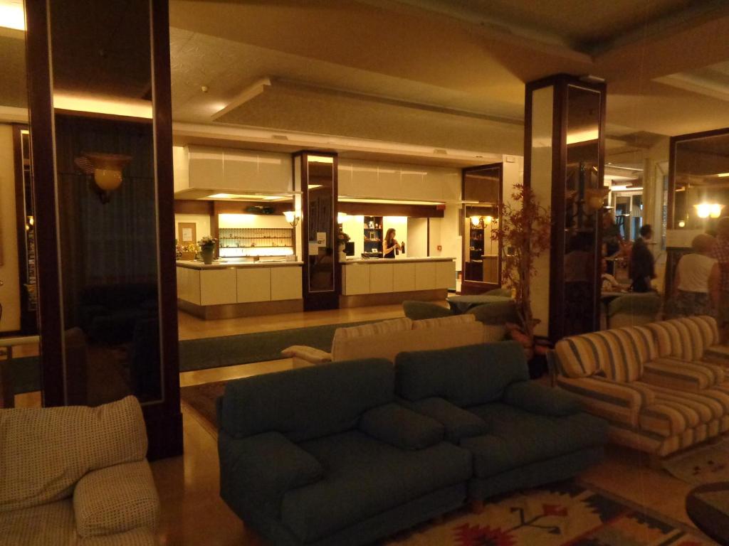Posezení v ubytování Hotel Ambasciatori Palace