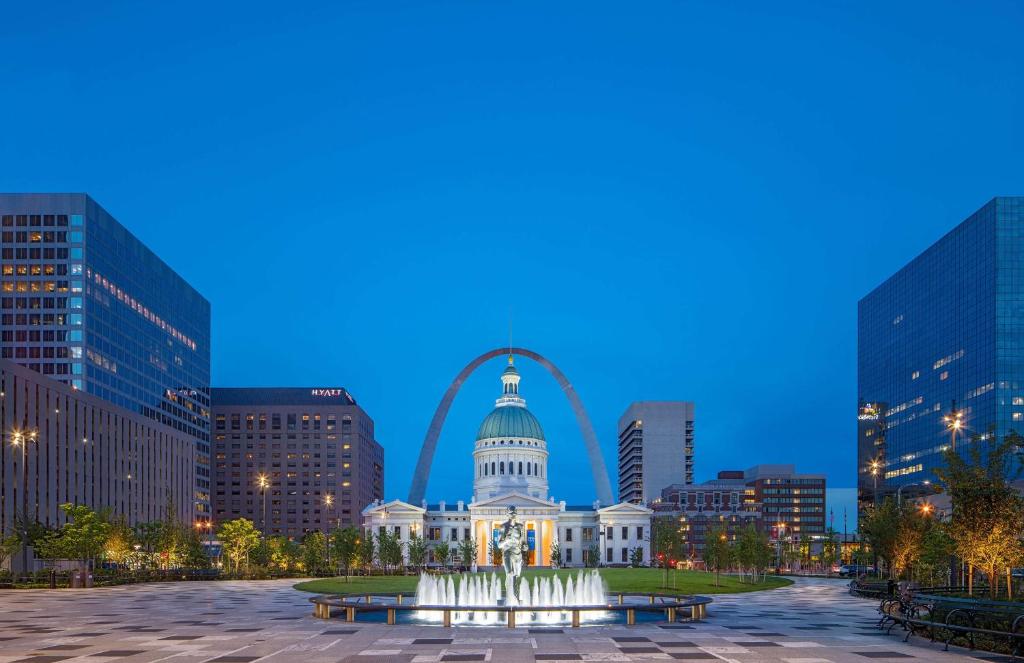 Hyatt Regency Saint Louis at The Arch photo