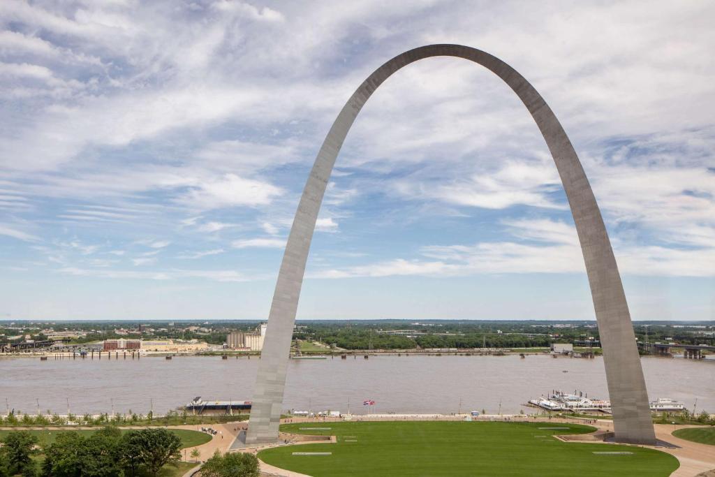 Hyatt Regency Saint Louis at The Arch photo