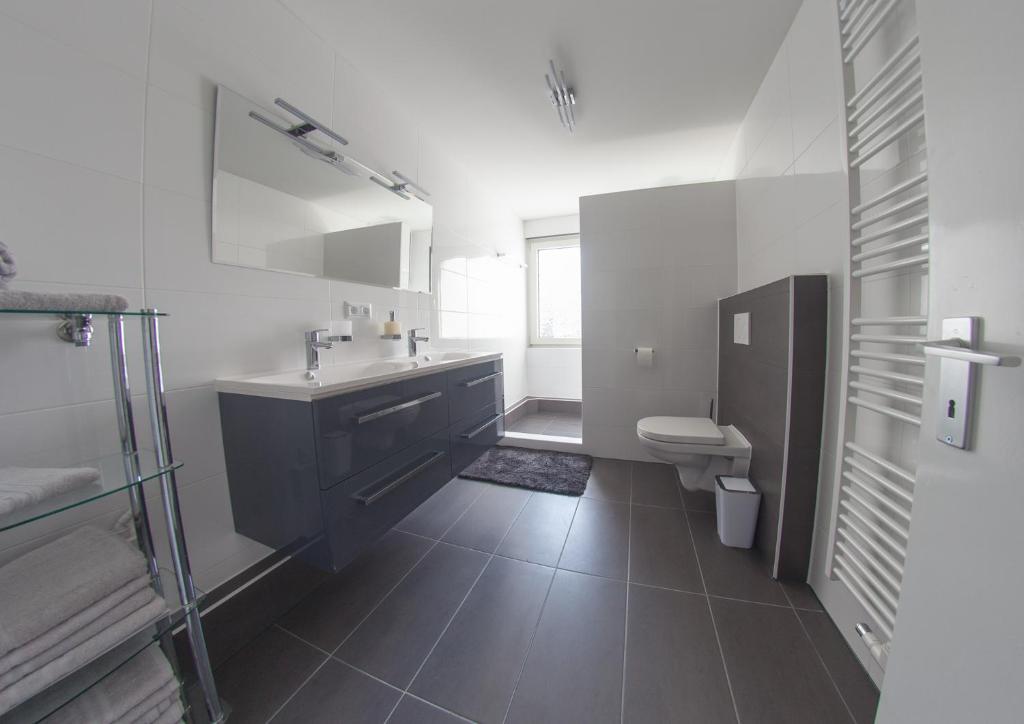 Joel Living Apartment - Appartamento Con Vista Giardino