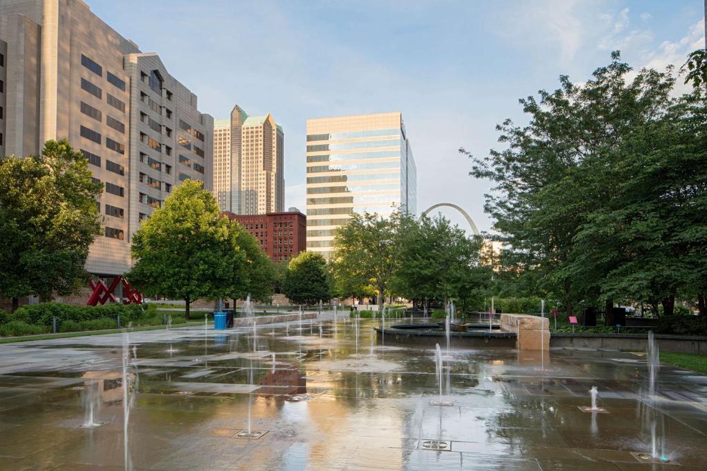 Hyatt Regency Saint Louis at The Arch photo