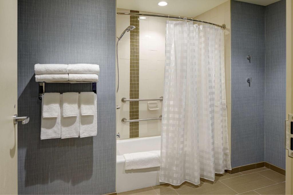 Hyatt Place Madison/Verona photo