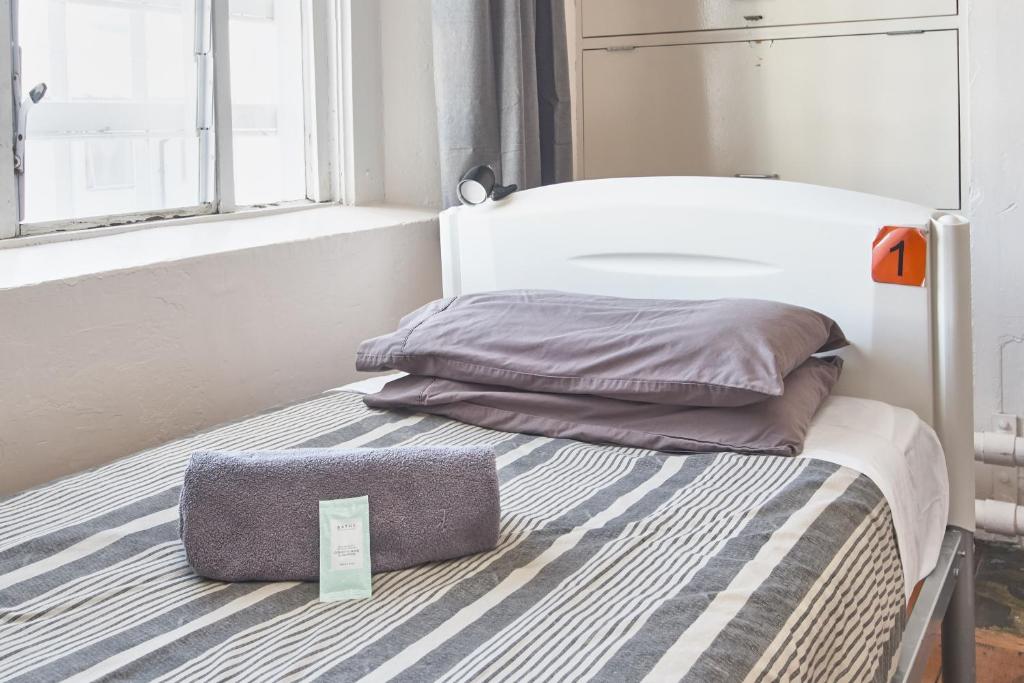 
Single Bed in 10-Bed Mixed Dormitory Room
