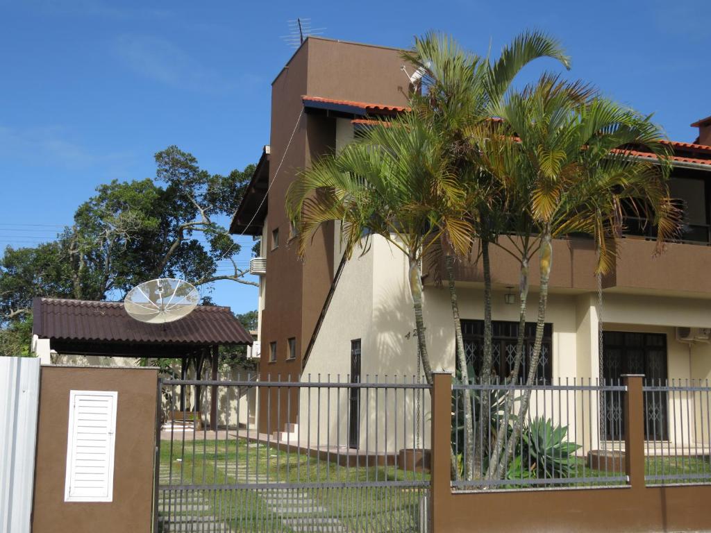  Bombinhas Brasil Residence II Guest House