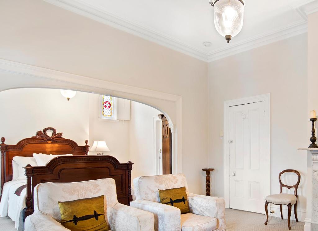 Captains Retreat Apartments and Cottages - Captains Suite (Spa Ensuite)